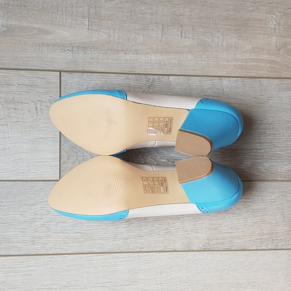 B.A.I.T. Vintage Inspired Like New Shoes - Picture 6 of 6